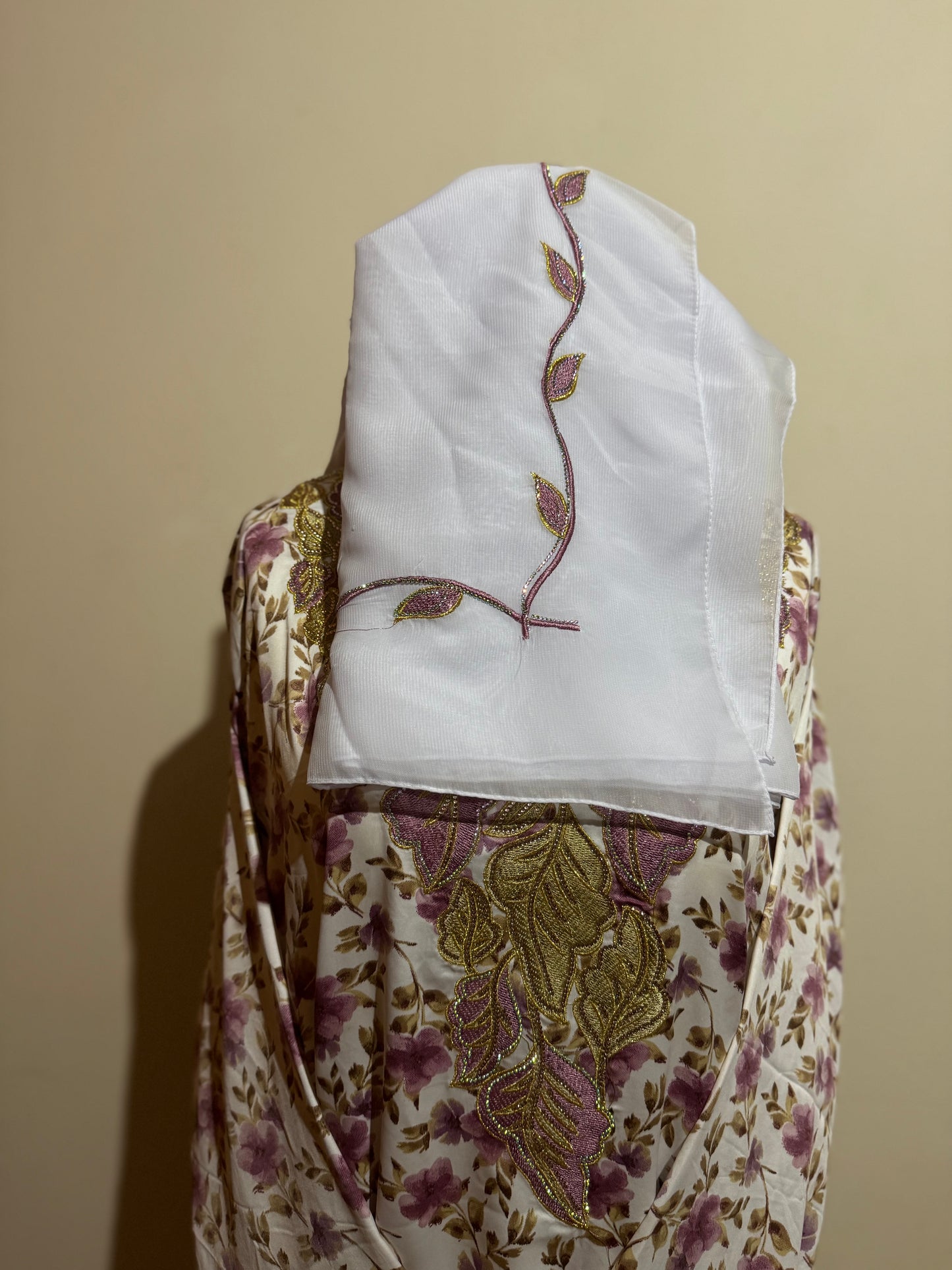 Emirati Makhwar #2(stitched)