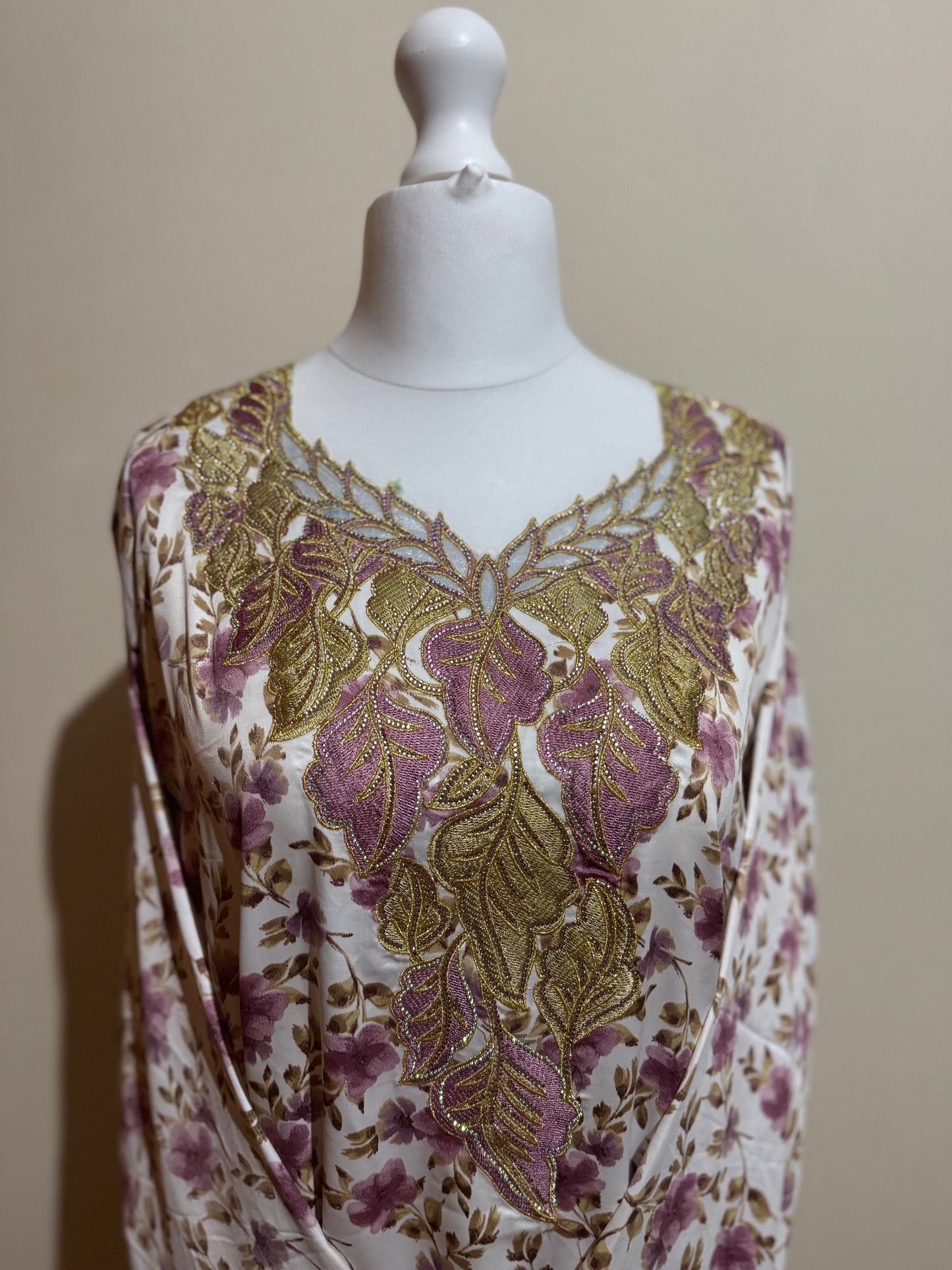 Emirati Makhwar #2(stitched)